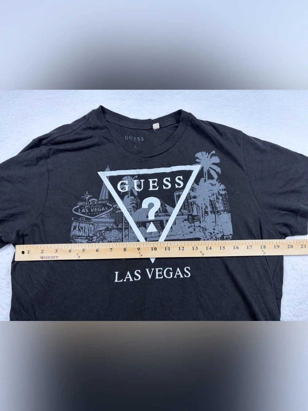 GUESS | Las Vegas Black Graphic Tee L - Picture 5 of 5
